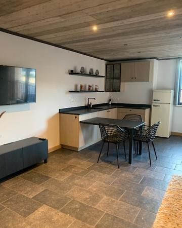 Villa Velo 94 Bij Soof Geel Esterno foto