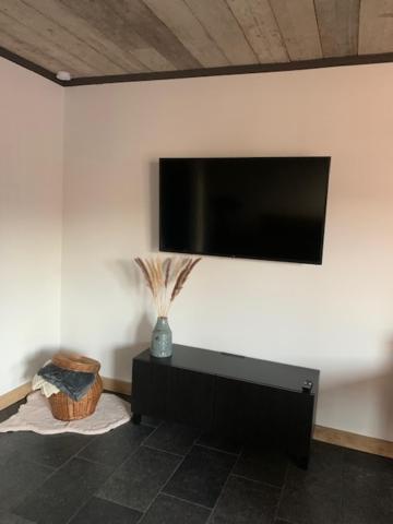 Villa Velo 94 Bij Soof Geel Esterno foto